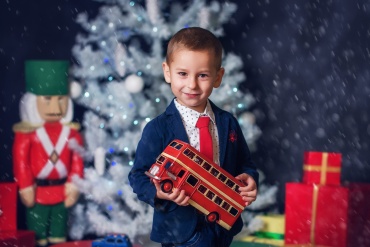 Не забувайте фотографувати дітей та фотографуватися з дітьми! 
Це інвестиція у душевні сімейні вечори через 10-20-30 років!