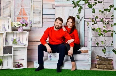 Сьемка Love story,  поможет вам навсегда сохранить в вашей памяти те теплые чувства и воспоминания о том как зарождались ваши отношения, а я вам в этом с удовольствием помогу.