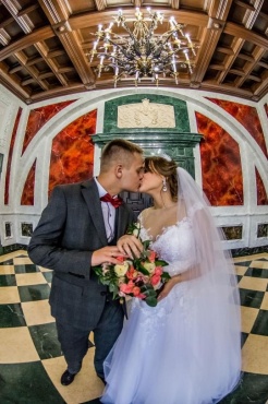 Весілля у Тернополі не просто весілля - вам потрібно фотографа який втілить усі ваші побажання що до фотографії.
Надaю послуги фото на Polaroid
