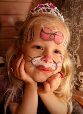 Детский аквагрим - прекрасное дополнение любого праздника. Используем гипоаллергенные краски. Дети выбирают рисунки, которые желают. Цена указана за 1 разрисованное лицо.
