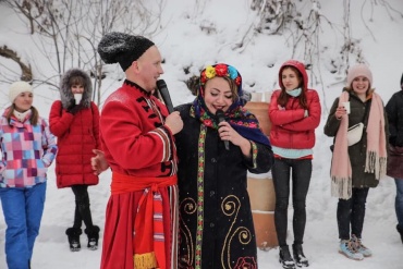 Корпоративи-це окрема тема. Вільні рухи, все без обмежень, креативні ідеї та шалені лійства. Все це КОРПОРАТИВ з нами!!!