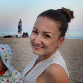 Юлия - Фотографирую в таких жанрах как:
 - Фотосессия новорожденных