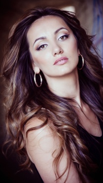 Nina - Выездная фотосессия