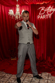 Володимир Коломійцев - Ведучий заходів