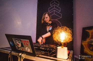 Алёна Максимова - Dj на праздник