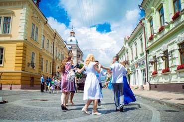 Леся  - Роспись