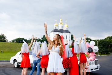 Артем  - Девичник