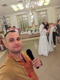 Володимир Коломійцев - Ведучий заходів