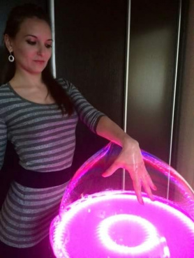 Шоу  гигантских мыльных пузырей"SVYATO".
Мы предлагаем Вам незабываемый праздник (День Рождения,свадьба,корпоратив,юбилей,выпускной вечер...)
В шоу-программу входит:
-Трюки с пузырями
-Огненный пузырь
-Дымовые пузыри
-Пузырь в пузыре
-Пузыри разных размеров 
-Шлейфы до 10-ти метров в длину 
-Торт из пены
-Человек в пузыре 
-Трюки на светодиодом столе 
Участие принимает каждый гость!
                        Ярко!Красиво!Необычно!
Закажите Шоу Мыльных Пузырей на праздник и Вы окунетесь в мир ярких эмоций и незабываемых впечатлений!
Стоимость взрослого праздника 1100 грн+ оплата такси(40-45 мин.)
