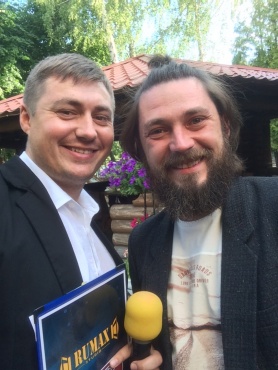 Ваш юбилей пройдет в атмосфере дружелюбия и смеха!)