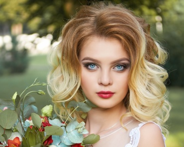        С душой и чувством прекрасного RAPHOTOLAB.COM !

       Мы свадебные и портретные фотографы: Алёна Логвинчук и Роман Логвинчук - творческое объединение RAPHOTOLAB.
        Фотографируем свадьбы более 12 лет, г. Житомир. Выезжаем на съемки в город Киев и по всей Украине.
 
   Эстетично и красиво наши фотографии передадут атмосферу Вашего праздника!

Составим пакет услуг который, подойдет именно Вам! 

( Свадебная съемка , Свадебный фотограф, фотограф на свадьбу Житомир , Свадебный фотограф  Житомир) 